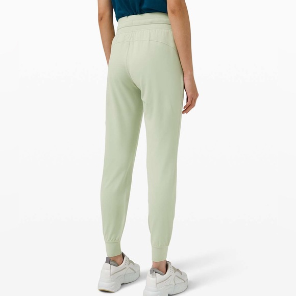 Lululemon Ready to Rulu High-Rise Jogger in Green Fern - Picture 3 of 6